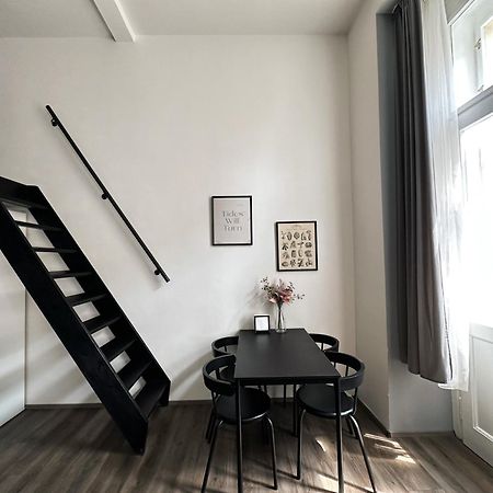 Grand Viceroy Apartments - Gothic Tower View Praag Buitenkant foto